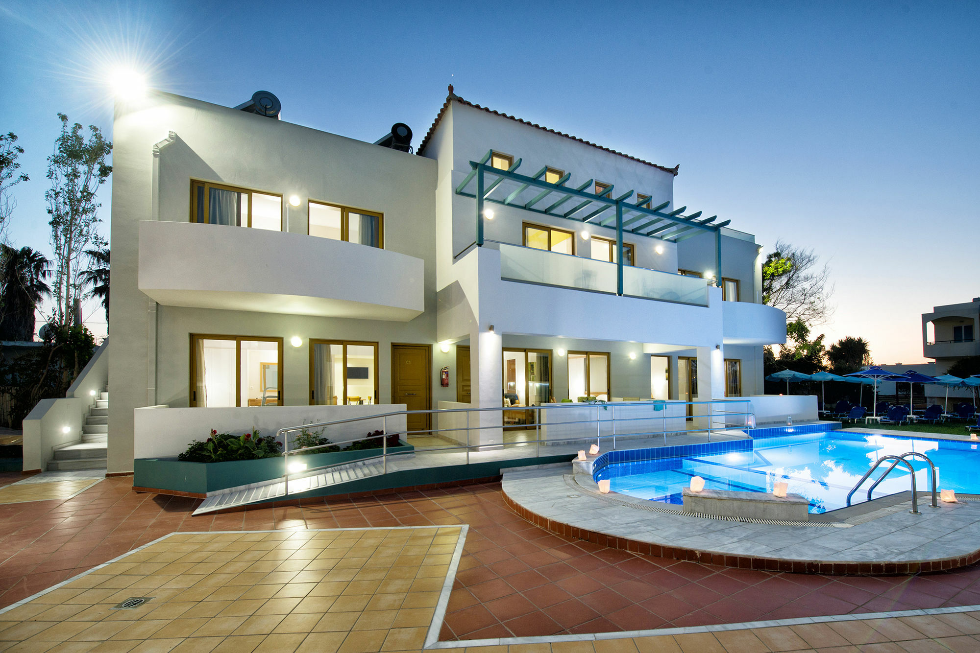 Mary Hotel & Mary Royal Suites Platanes  Exterior photo