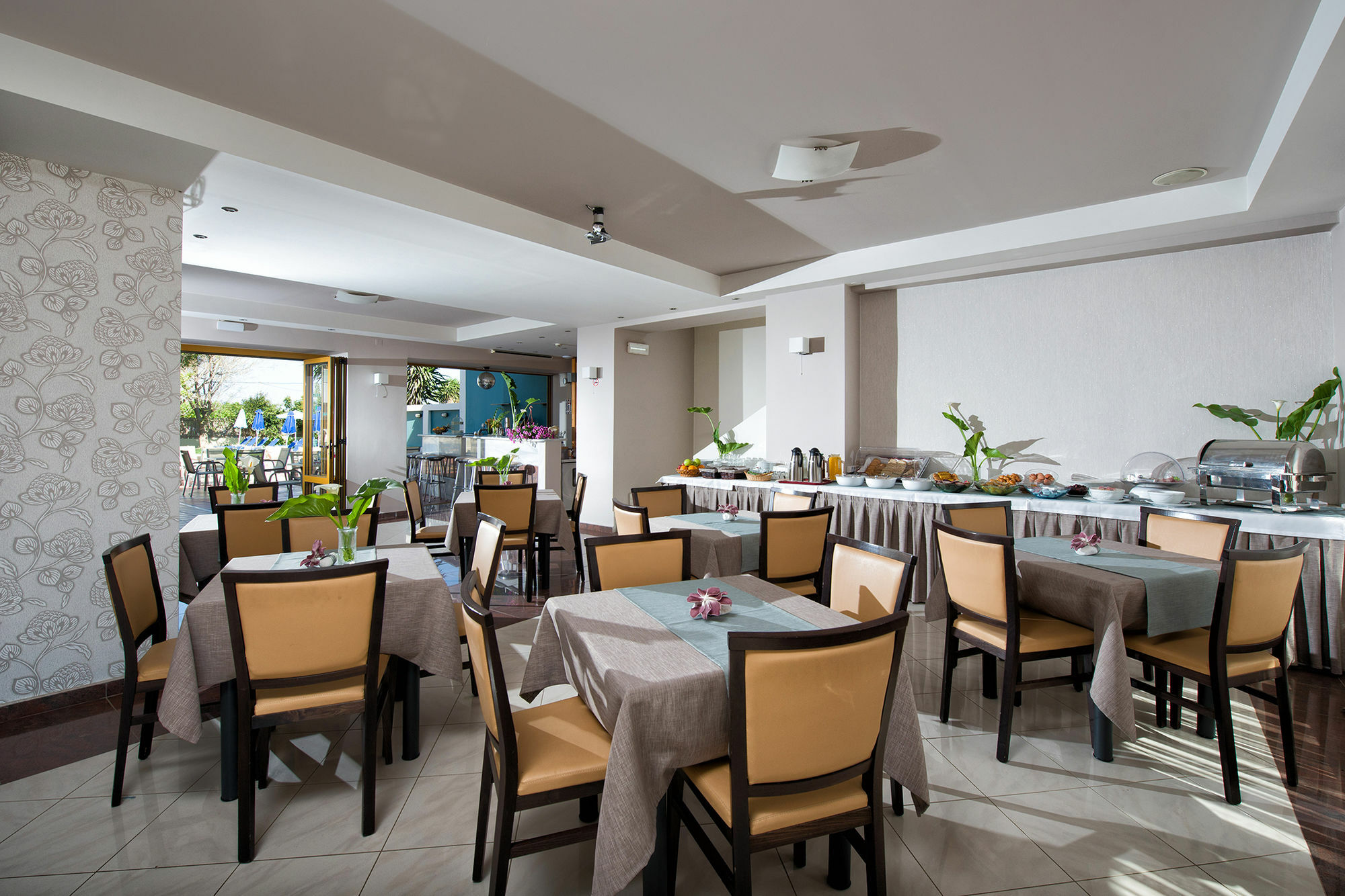 Mary Hotel & Mary Royal Suites Platanes  Exterior photo